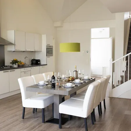 アパート Luxurious Penthouse With Wellness Area, In Nature ハイムバッハ