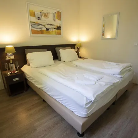 アパート Luxurious Penthouse With Wellness Area, In Nature ハイムバッハ